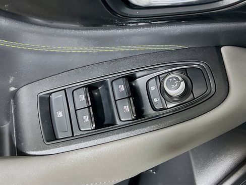 Used 2025 Subaru Outback Onyx Edition AWD/4WD image 16