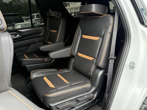 Used 2023 GMC Yukon AT4 w/ AT4 Premium Package AWD/4WD image 34