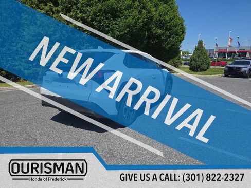 Used 2024 Subaru Solterra AWD/4WD image 8