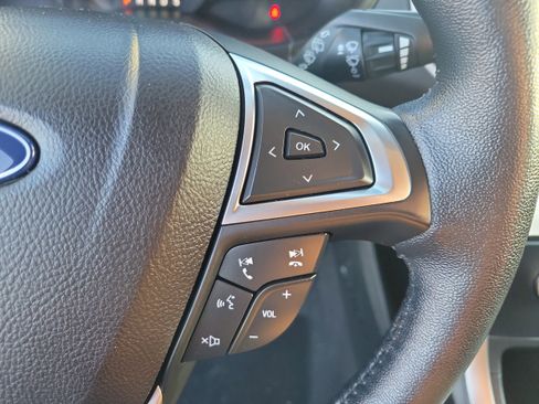 Used 2024 Ford Edge SEL w/ Convenience Package image 25