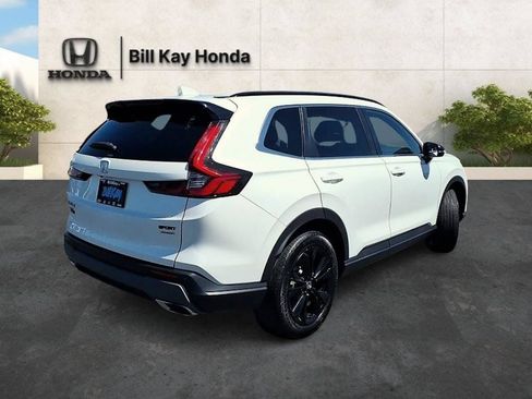 Used 2023 Honda CR-V Sport Touring image 3