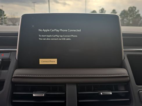 Used 2023 GMC Yukon SLT image 23