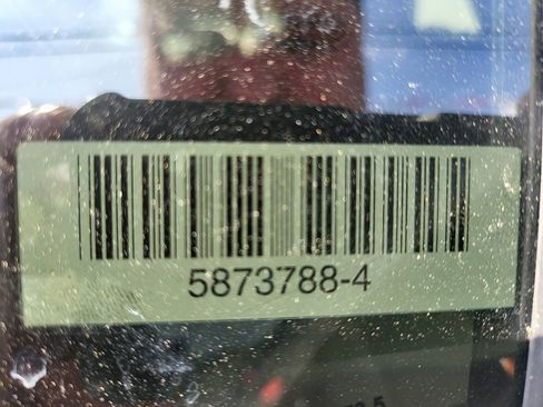 Used 2025 Chevrolet Equinox LT FWD image 6