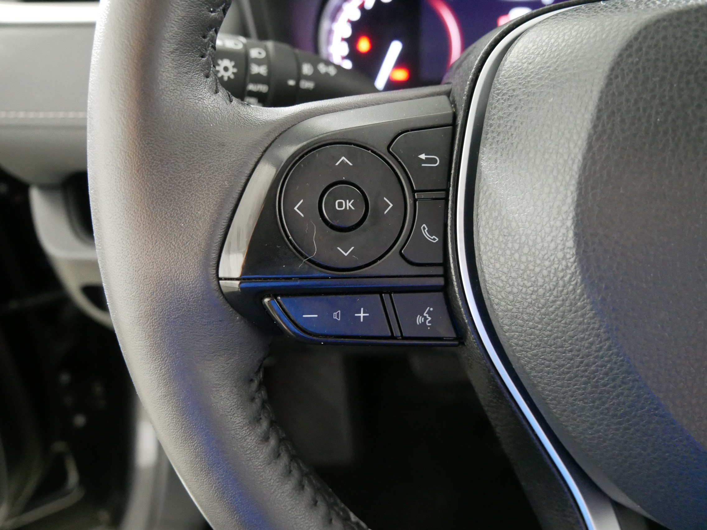 Used 2024 Toyota RAV4 XLE Premium w/ Weather Package AWD/4WD image 27