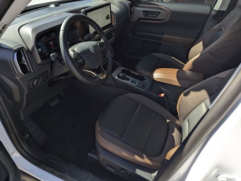 Used 2025 Ford Bronco Sport Outer Banks w/ Outer Banks Tech Package+ image 9