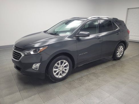 Used 2020 Chevrolet Equinox LT image 2