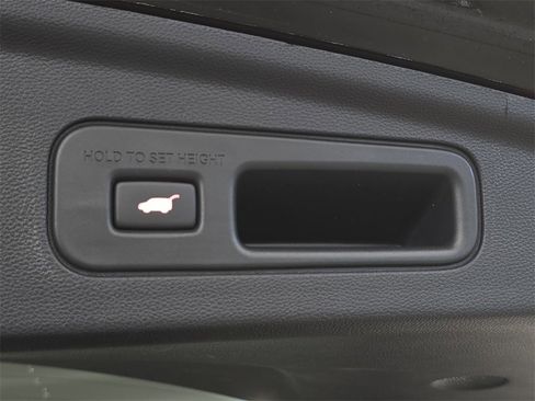 Used 2023 Acura MDX Technology image 29