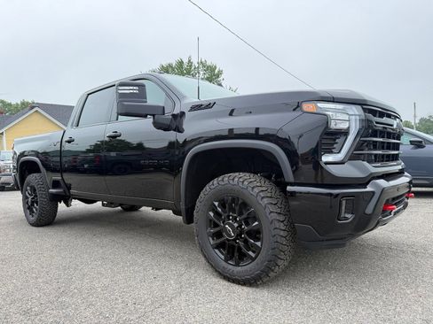 New 2026 Chevrolet Silverado 2500 LT w/ Trail Boss Package AWD/4WD image 9