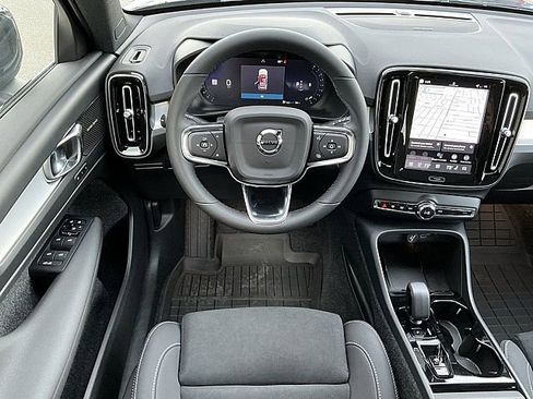 New 2026 Volvo XC40 B5 Ultra w/ Climate Package image 5