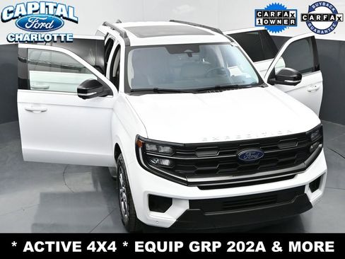 Used 2025 Ford Expedition Max Active AWD/4WD image 34