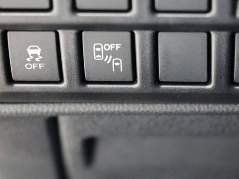 Used 2022 Subaru Ascent Touring image 34