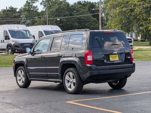 Used 2011 Jeep Patriot Latitude FWD image 5