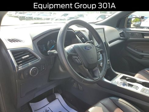 Used 2022 Ford Edge Titanium w/ Equipment Group 301A AWD/4WD image 9