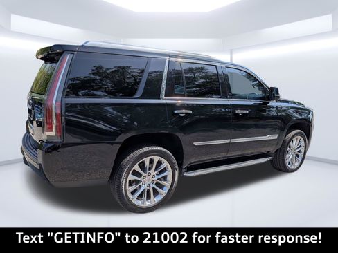 Used 2019 Cadillac Escalade Luxury RWD image 3