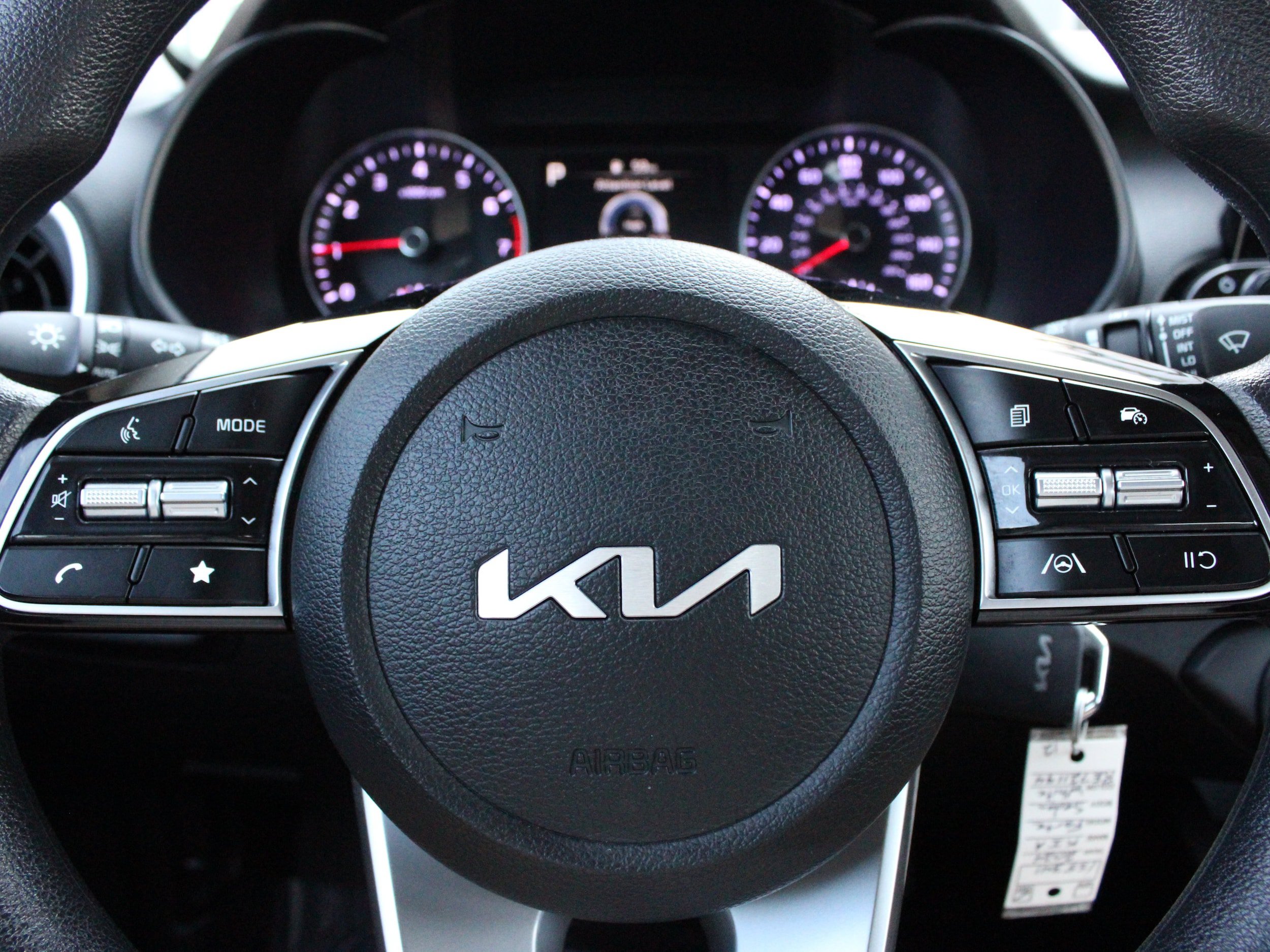 Used 2024 Kia Forte LXS w/ LXS Technology Package FWD image 15