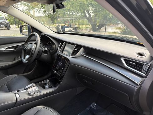 Used 2024 INFINITI QX50 Luxe AWD/4WD image 41