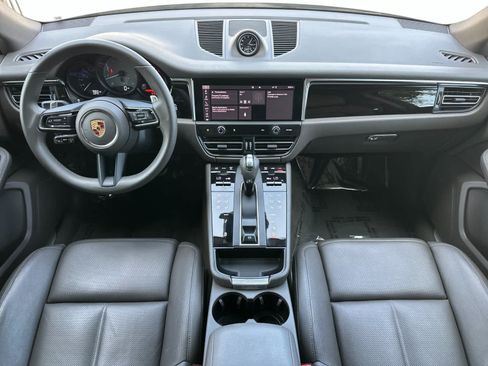 Certified 2024 Porsche Macan S AWD/4WD image 6