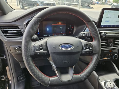 Used 2025 Ford Escape ST-Line FWD image 21