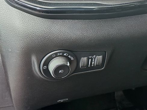 New 2026 Jeep Compass Latitude AWD/4WD image 10