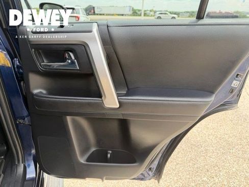Used 2023 Toyota 4Runner Limited AWD/4WD image 39