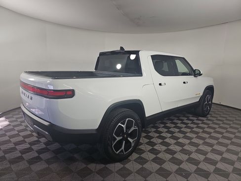 Used 2022 Rivian R1T Adventure image 5