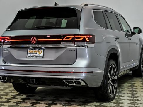 Certified 2026 Volkswagen Atlas SEL Premium R-Line image 7