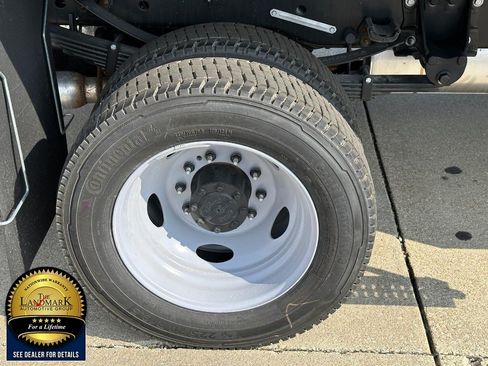 Used 2023 Ford F550 4x4 Regular Cab Super Duty image 5