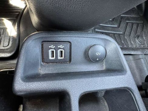 Used 2022 Ford Transit Connect XL image 18