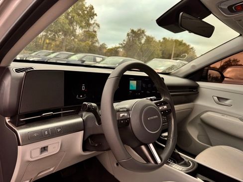 Used 2024 Hyundai Kona SEL image 15