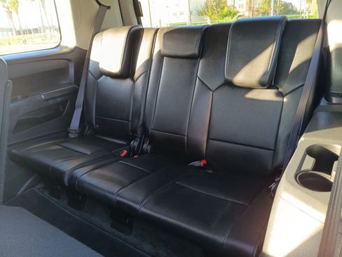 Used 2015 Honda Pilot Touring image 16