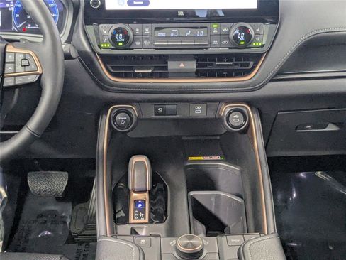 Certified 2026 Toyota Grand Highlander AWD Hybrid image 38