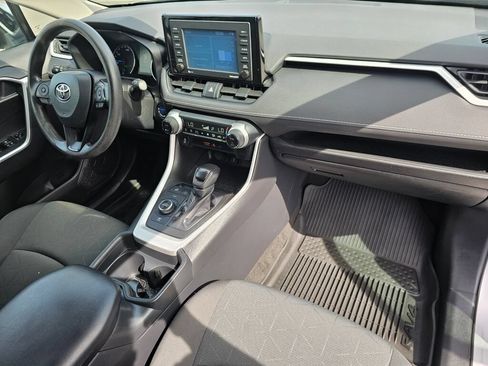 Used 2021 Toyota RAV4 XLE AWD/4WD image 14