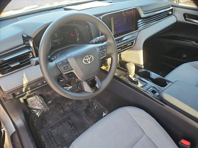 Used 2025 Toyota Camry LE w/ Convenience Package FWD image 12
