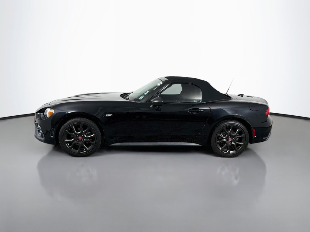 Used 2019 FIAT 124 Spider Abarth w/ Convenience Group RWD image 4
