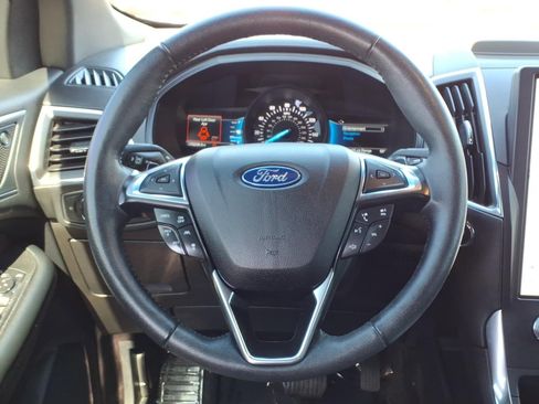 Used 2022 Ford Edge Titanium w/ Equipment Group 301A image 21