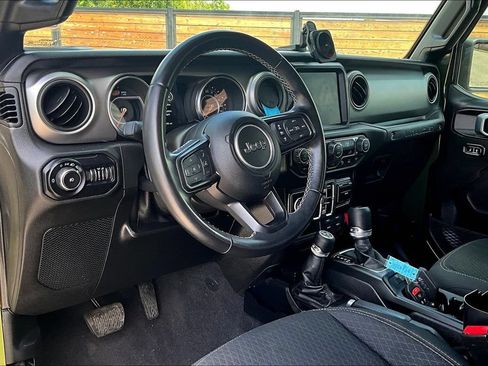 Used 2021 Jeep Wrangler Unlimited Sport AWD/4WD image 13