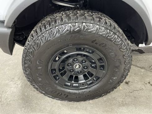 New 2025 Ford Bronco 4-Door AWD/4WD image 22