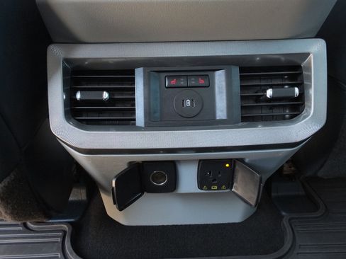 Used 2024 Ford F250 Limited w/ FX4 Off-Road Package AWD/4WD image 19