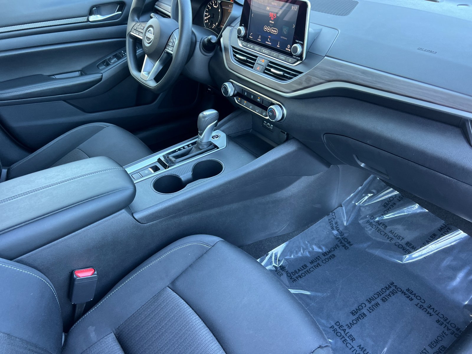 Used 2025 Nissan Altima 2.5 SV AWD/4WD image 14