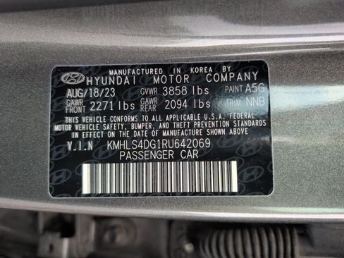 Certified 2024 Hyundai Elantra SEL w/ Convenience Package FWD image 35