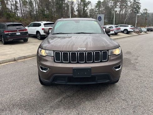 Used 2021 Jeep Grand Cherokee Laredo image 36