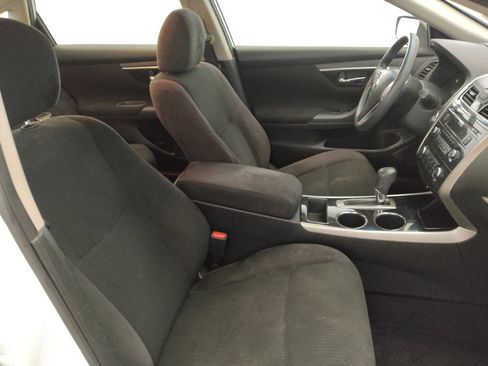 Used 2014 Nissan Altima 2.5 S FWD image 21