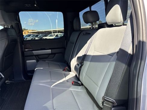 Used 2022 Ford F150 Lightning Lariat image 22