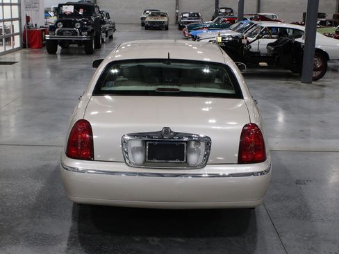Used 1999 Lincoln Town Car Cartier RWD image 33