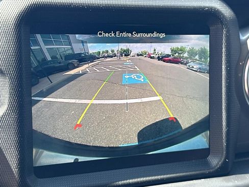 Used 2022 Jeep Wrangler Unlimited Sahara w/ Cold Weather Group AWD/4WD image 21