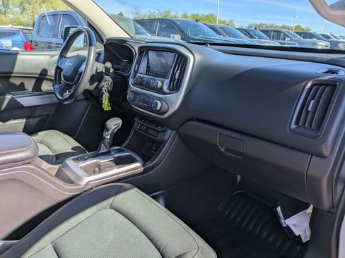 Used 2022 Chevrolet Colorado LT w/ Fleet Safety Package image 27