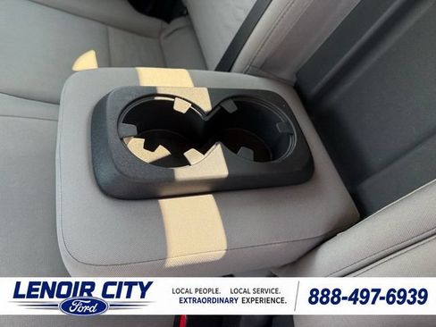 Used 2022 Nissan Frontier SV AWD/4WD image 14