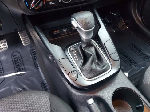 Certified 2023 Kia Soul LX w/ LX Technology Package image 19