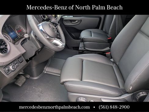 New 2025 Mercedes-Benz Sprinter 2500 image 6