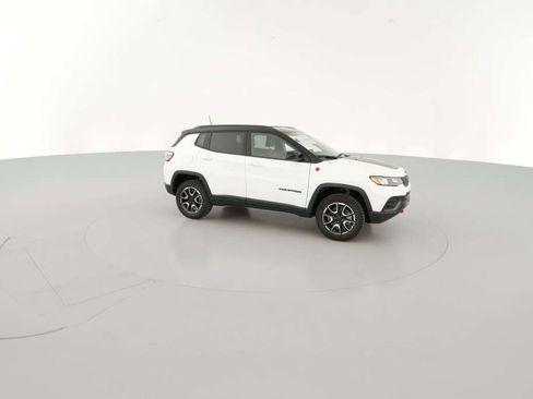 New 2026 Jeep Compass Trailhawk image 15